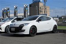 バッテリー＆エンジンオイル交換...ルノー　メガーヌRS　これも大事なメンテナンス
