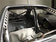 札幌のクルーズ BNR34溶接ロールケージ作業終盤！