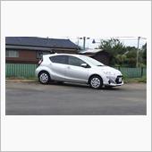 代車、アクア