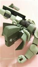 ザク⑱股関節が折れました(TдT) ザク⑱股関節が折れました(TдT)