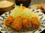 カキフライには辛子醤油でしょう。