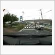 今度は赤燈トラック