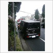  レッカー車が到着