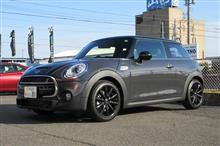 黒い悪魔にさようなら..納車日に装着　MINI　F56　クランツジガ