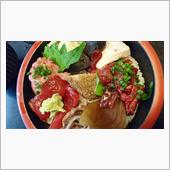 三崎港でまぐろ三昧丼