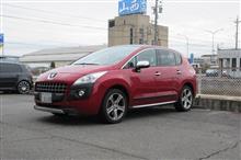 メンテナンスは大事...プジョー3008　エンジンオイル交換　FUCHS　5W40