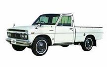 新ジャンル車としてのハイラックスとハイエース 新ジャンル車としてのハイラックスとハイエース