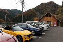 紅葉も見納めかな