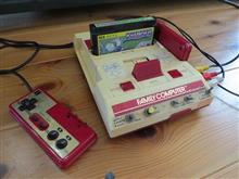手のひらに乗らないファミコンだって良いじゃなイカ
