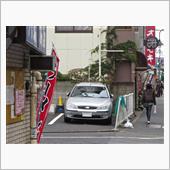 目の前の景色にフォードがいる ...