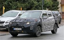 Spied ： Next-gen Mitsubishi ASX spotted testing ・・・・