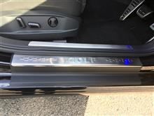 ドア  スカッフプレートカバー装着完了