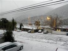 雪が降～る。