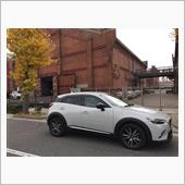 赤煉瓦と銀杏とCX-3