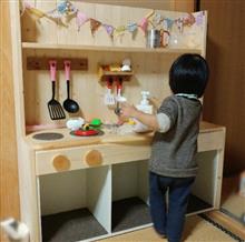 娘にキッチンを作りました(*&#180;ω｀*)