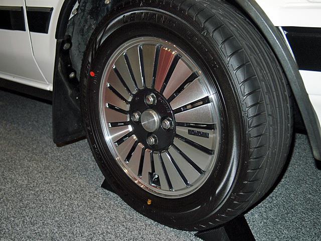 最終値引き　旧車　トヨタ　AE70カローラ　13インチ　純正ホイールキャップ