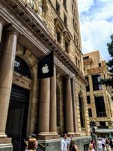 こんなアップルストア 見たことない？！ブリスベン市街にて