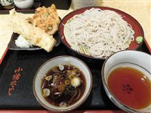 今日のランチは、「小諸そば」かき揚げせいろ350円＋いか天100円