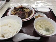 今日のランチは、「孔子膳堂」揚げレバー定食