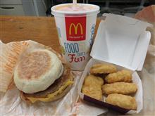 今日のブレックファーストは、「マクドナルド」ソーセージエッグマフィンセット 470円