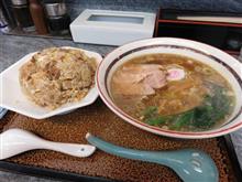 今日のディナーは、板橋大山「丸鶴」チャーシューチャーハン＆ラーメン