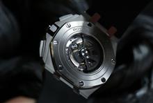 ロイヤルオーク・オフショアクロノの動作不良その後。ヒゲゼンマイに問題がある模様