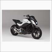 凄すぎ！ホンダのバイク自立走 ...