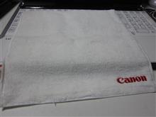 CANONのハンドタオル貰った。