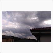 雲行きが怪しい・・・