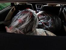 冷え込んできたのでデミオにスタッドレス装着。