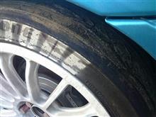 タイヤ選定中