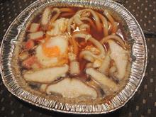 今夜も寒いので鍋焼うどん・キムチ・どんこ椎茸・玉子入り♪です