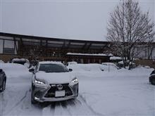 ＳＵＶのＡＷＤ＋スタッドレスで雪道走行