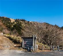 今朝のサイクリング --- 雪山編。