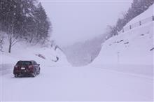 雪のせせらぎ街道