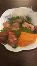 手巻き寿司なんてのも(￣0￣)/ ｵｫｰ!!
