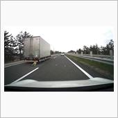 高速道路で得意の見間違い…シ ...