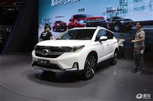 广汽三菱 祺智 PHEV 亮相 － 采用 插电式 混合 动力 ： 中国 ・・・・