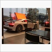 ディーラーでオイル交換入庫