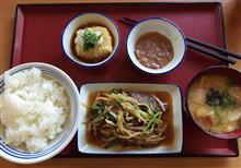 食堂のごはん