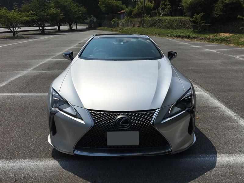 ソニックシルバーのlc500lパッケージに試乗しました O 文鳥こまろのブログ レクサス様と西ケミ様 みんカラ