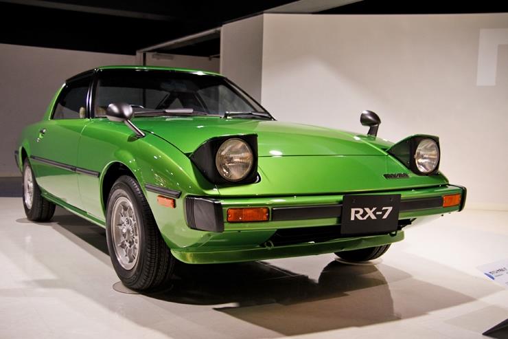 初代 サバンナrx 7 はカエルの目玉だった 不服のデザイナーがとった行動 Lockon Stratosのブログ Lockon Stratosの狙い撃つぜ みんカラ 初代 サバンナrx 7 はカエルの目玉だった 不服のデザイナーがとった行動 Lockon Stratosのブログ Lockon Stratosの狙い撃つぜ みんカラ