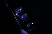 運転席PWスイッチへの「ポジションランプ」の追加 運転席PWスイッチへの「ポジションランプ」の追加