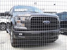 フィエスタ車検終了と、なぜか金網越しのF-150 フィエスタ車検終了と、なぜか金網越しのF-150