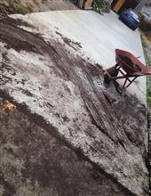 how many wheelbarrow trips had to be made?