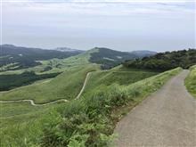 三筋山ジェットコースターロードを行く