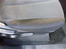 運転席のシートが・・・