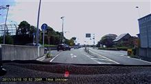 合流待ちの黒いフィット！進路を譲ったのが間違いでした・・・
