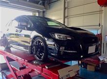 レヴォーグ、車高調装着で乗り味シャッキリ！