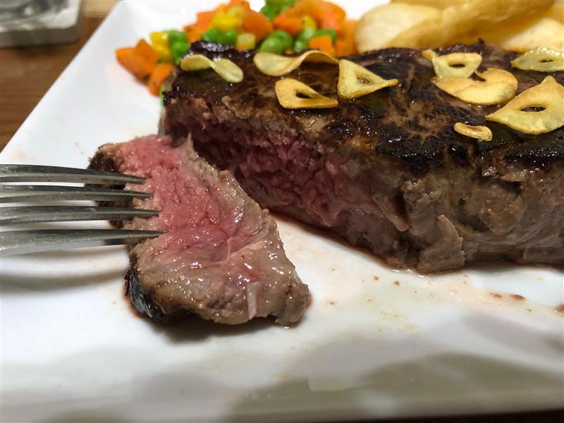 昨日は 三ヶ月ぶりのステーキ焼きました ロッソくんのおやじのブログ Rosso Corsaだからロッソくんと家内が名づけました みんカラ 昨日は 三ヶ月ぶりのステーキ焼きました ロッソくんのおやじのブログ Rosso Corsaだからロッソくんと家内が名づけました みんカラ